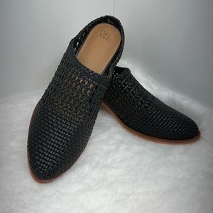Time and Tru made in Cambodia Size 9 Color Black